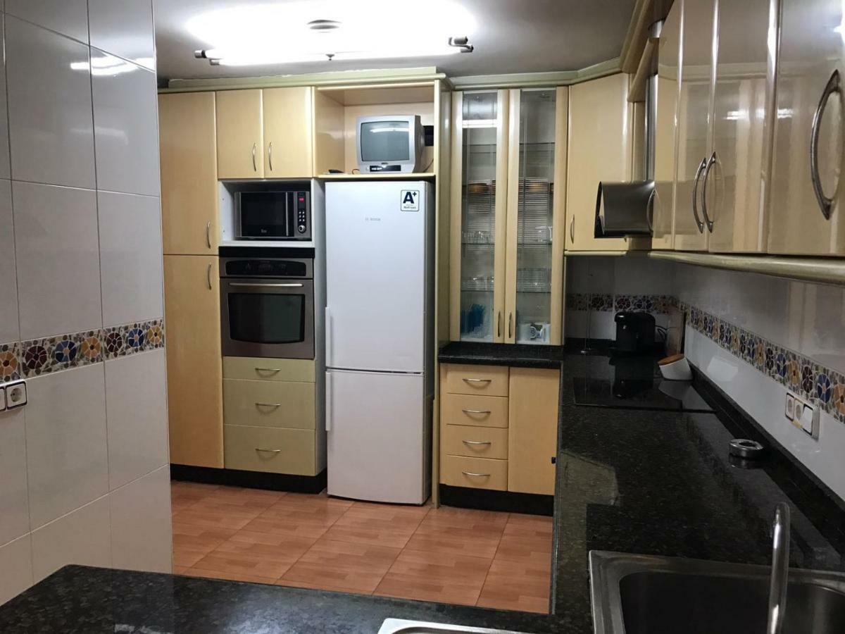 Apartamento Turistico Loyola Бенидорм Экстерьер фото